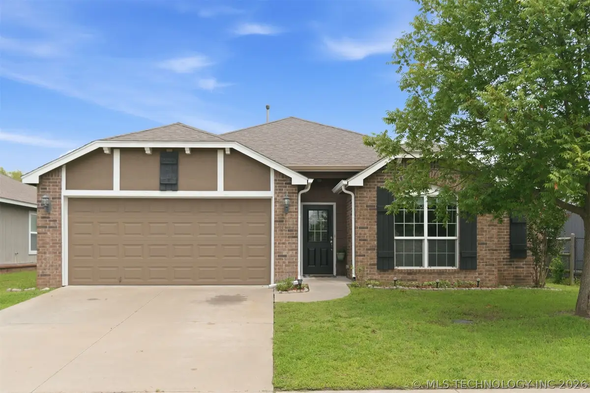 11001 N 154th East Avenue, Owasso, OK 74055 - #1