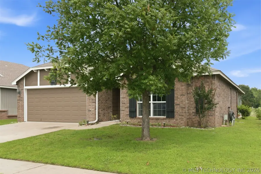 11001 N 154th East Avenue, Owasso, OK 74055 - #2