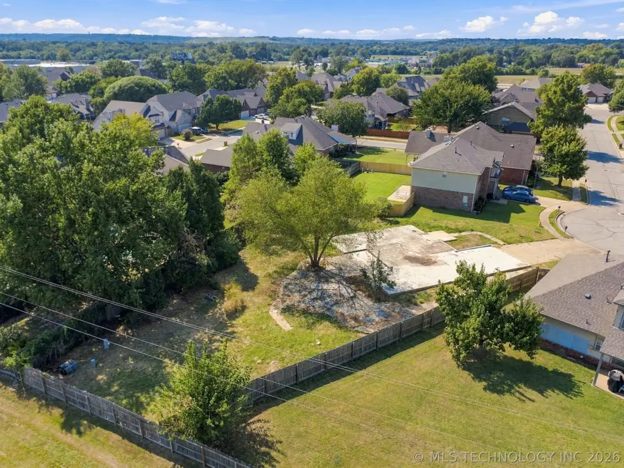 2824 W G Street, Jenks, OK 74037 - #3