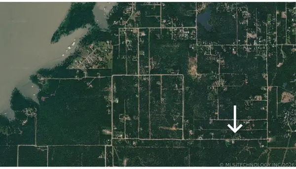 18 Bus Loop, Eufaula, OK 74462