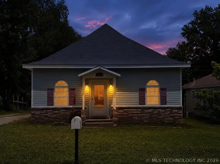 705 N 12th Street, Collinsville, OK 74021 - #2