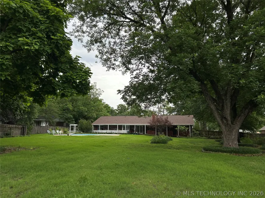 2221 Michael Road, Muskogee, OK 74403 - #2