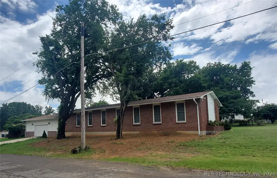 300 W Jackson Avenue, McAlester, OK 74501 - #3