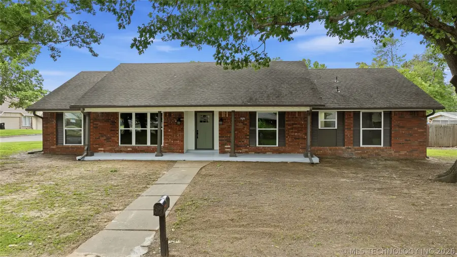 4001 S Maple Avenue, Broken Arrow, OK 74011 - #2