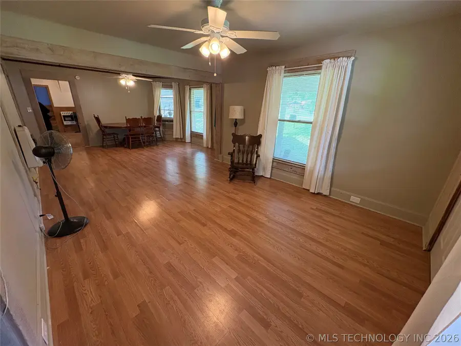 230 E Nelms Street, Oologah, OK 74053 - #2