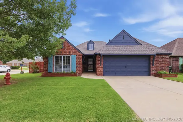 11827 N 117th East Avenue, Collinsville, OK 74021