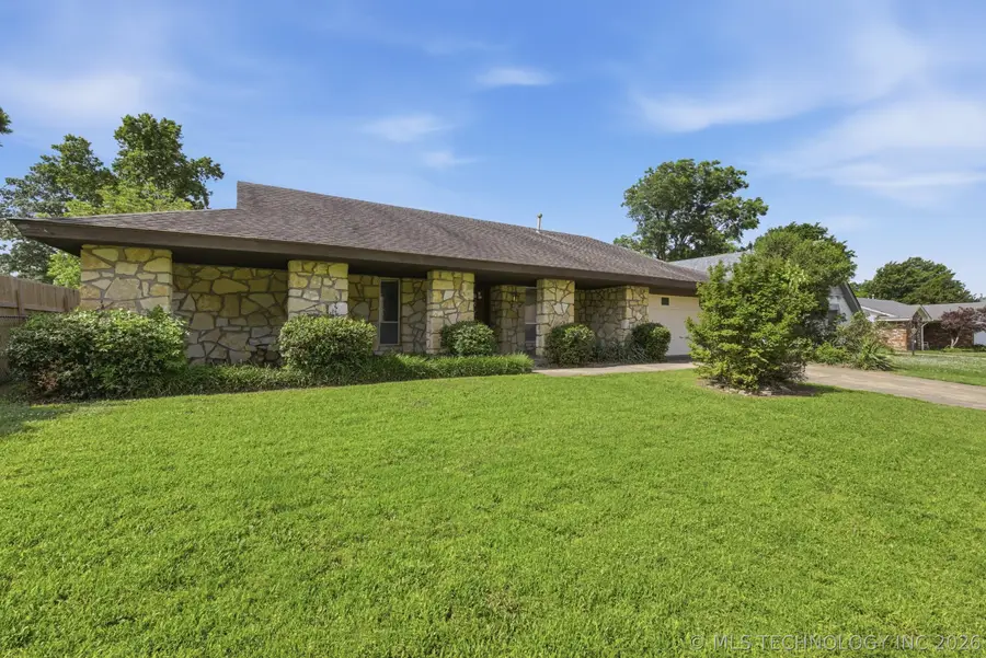 6828 E 47th Street, Tulsa, OK 74145 - #2