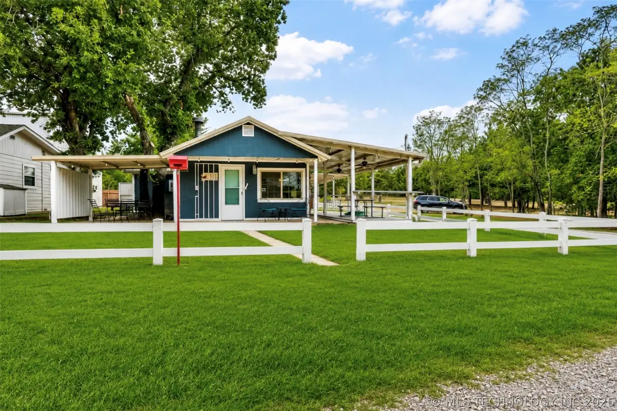 5112 Oakwood, Kingston, OK 73439 - #1