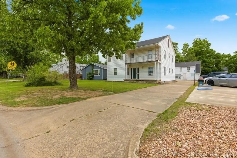 1011 E 14th, Ada, OK 74820 - #2