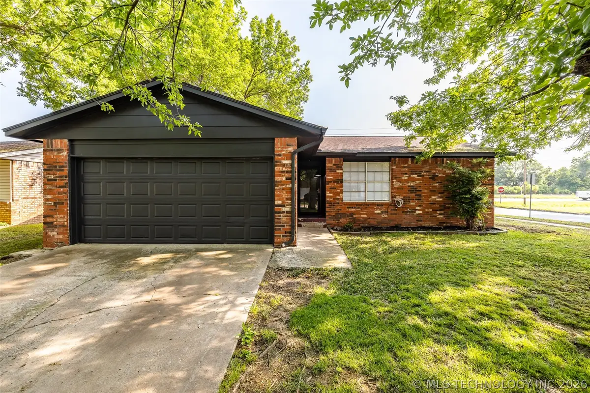 501 W 26th Street, Sand Springs, OK 74063 - #1