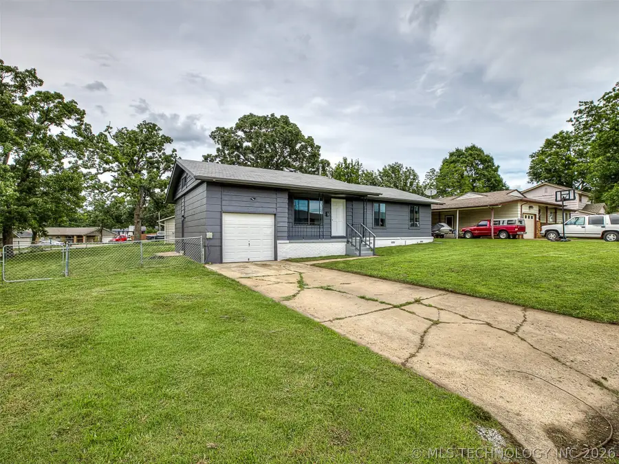 113 W 31st Place, Sand Springs, OK 74063 - #2