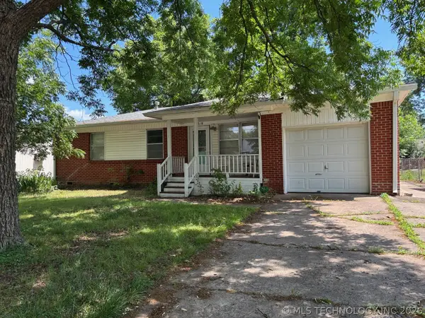 1318 NE 3rd Place, Pryor, OK 74361