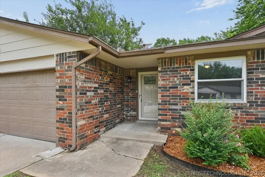 1661 S Poplar Avenue, Broken Arrow, OK 74012 - #2