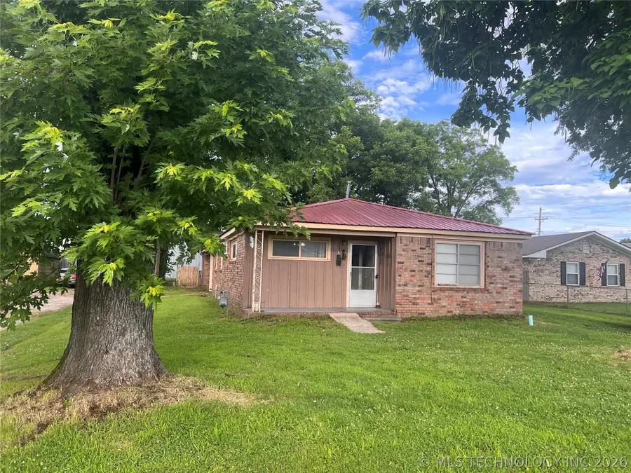 116 S Alaska Street, Spiro, OK 74959 - #3