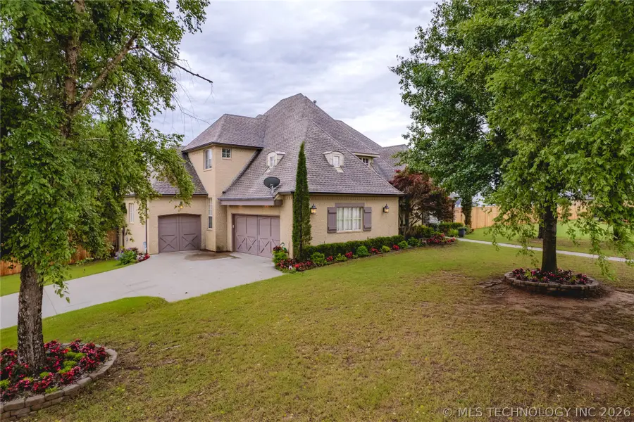 1901 E Woodland Circle, Muskogee, OK 74403 - #2