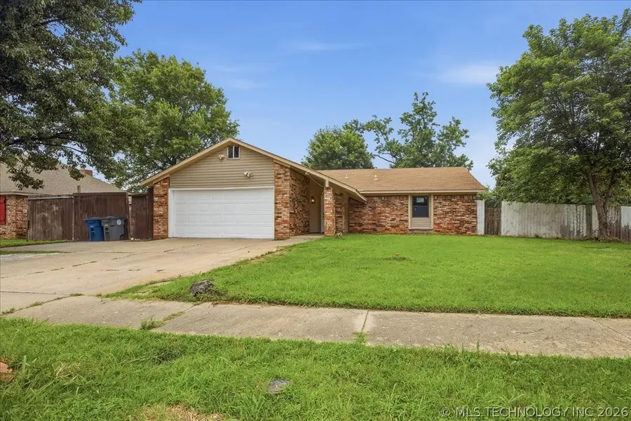 2865 S 13th East Avenue, Tulsa, OK 74134 - #2