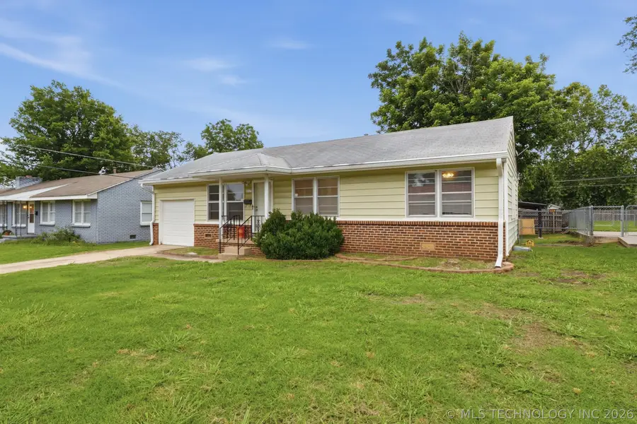 1917 S Scott Street, Sapulpa, OK 74066 - #2
