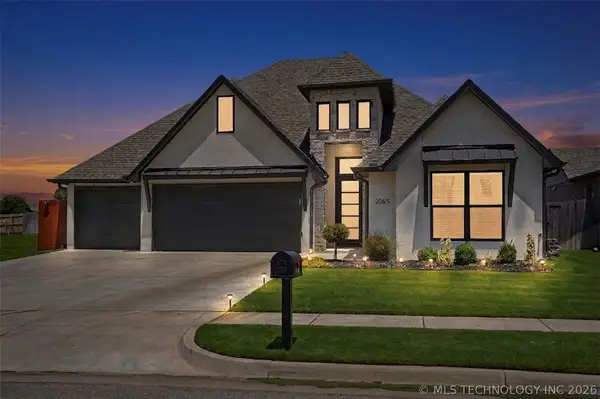 2065 E 136th Place S, Bixby, OK 74008
