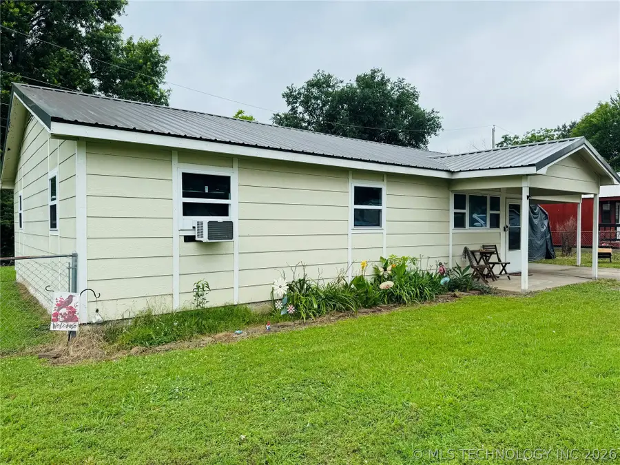 307 NW 6th, Wilburton, OK 74578 - #3
