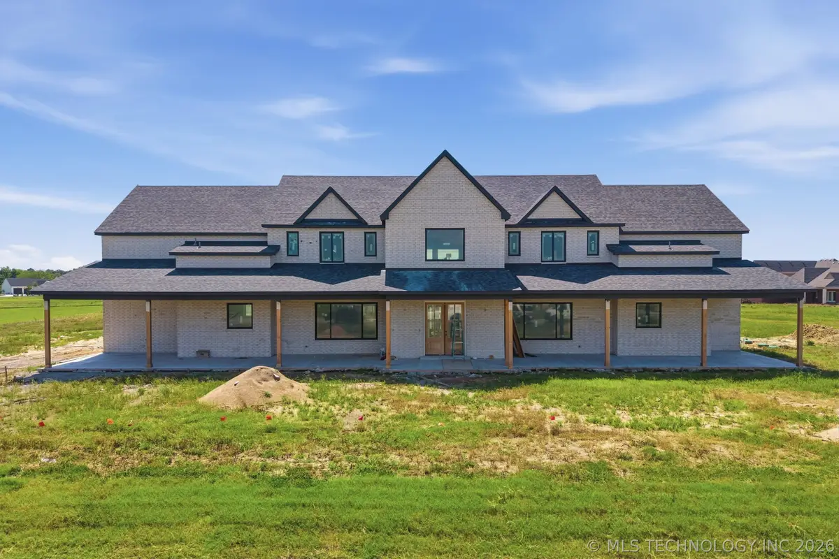 8373 S Wolf Creek Avenue, Broken Arrow, OK 74014 - #1