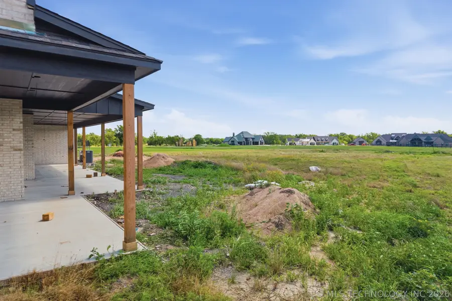 8373 S Wolf Creek Avenue, Broken Arrow, OK 74014 - #3