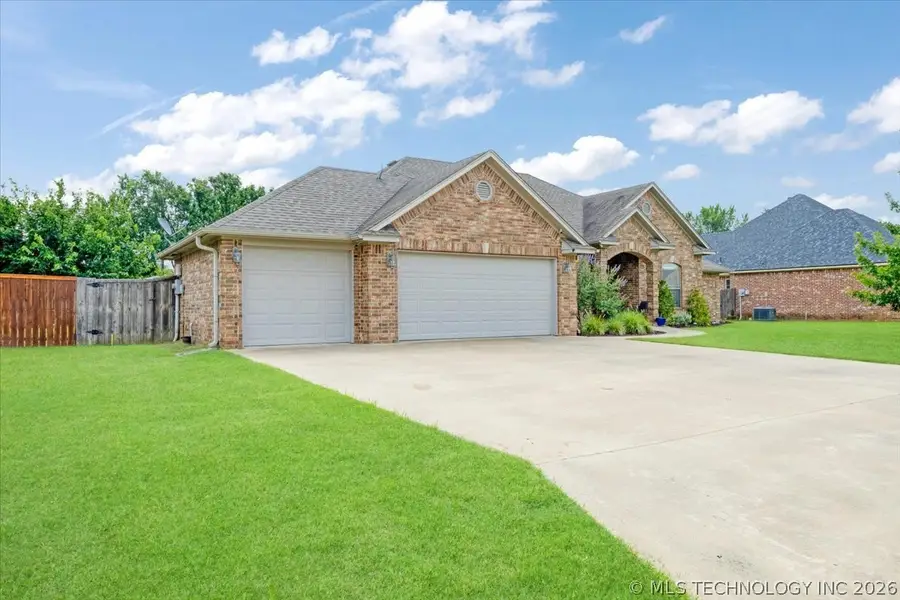 1114 Beretta, Durant, OK 74701 - #3