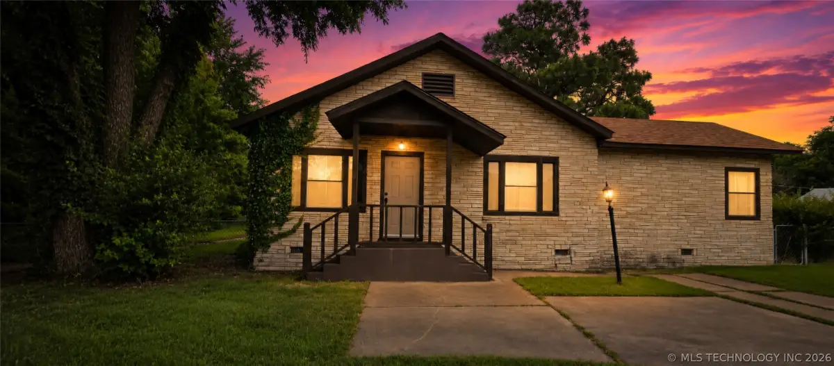 1613 E 9th Street, Okmulgee, OK 74447 - #1