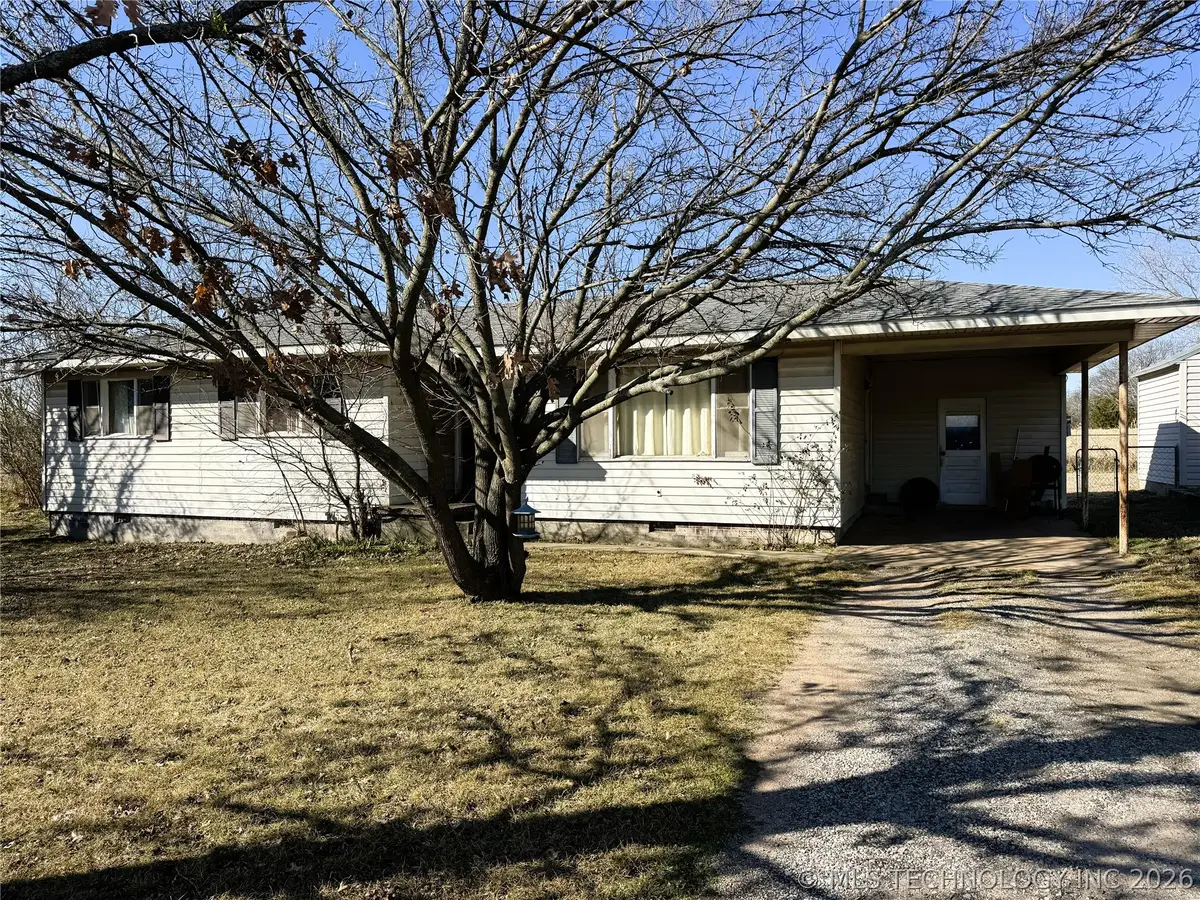 420 N Dawson Street N, Meeker, OK 74855 - #1