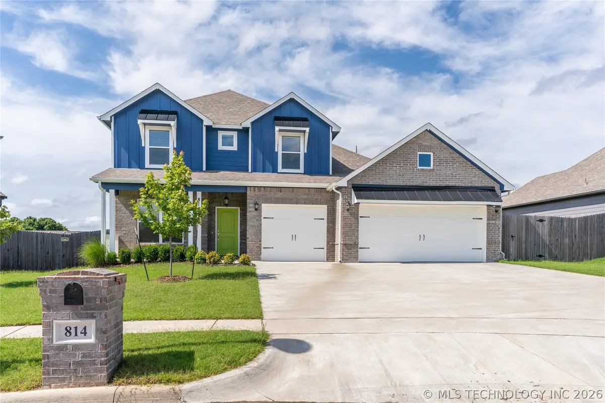 814 E Honolulu Place, Broken Arrow, OK 74012 - #1
