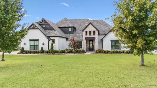 19236 E Twin Creek Drive, Owasso, OK 74015
