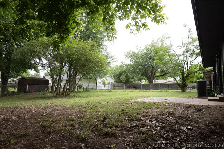 909 W El Paso Place, Broken Arrow, OK 74012 - #2