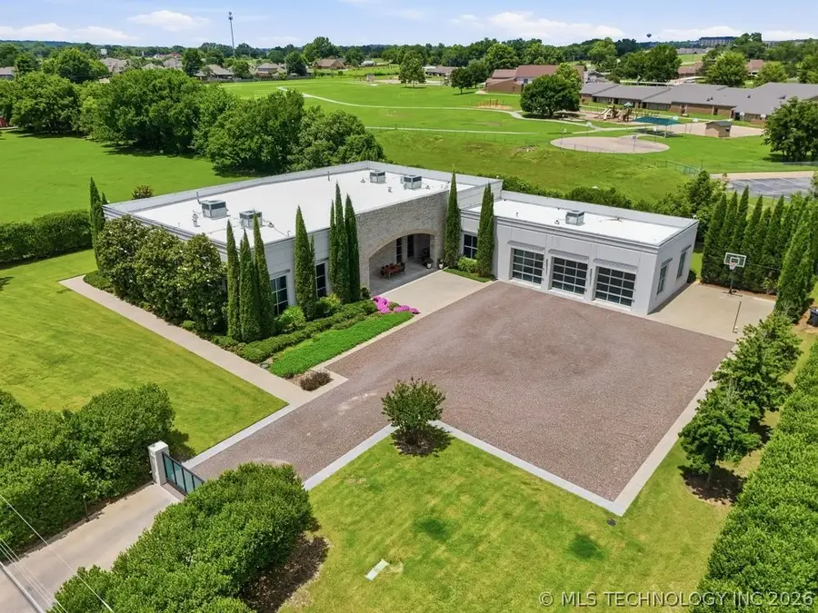 1005 W 94th Street S, Jenks, OK 74037 - #2