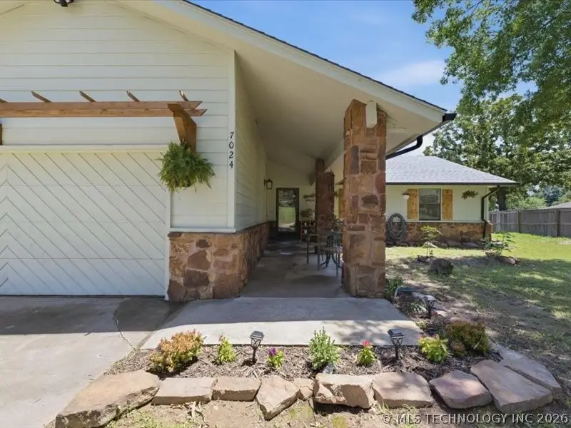 7024 W Canyon Road, Tulsa, OK 74131 - #3