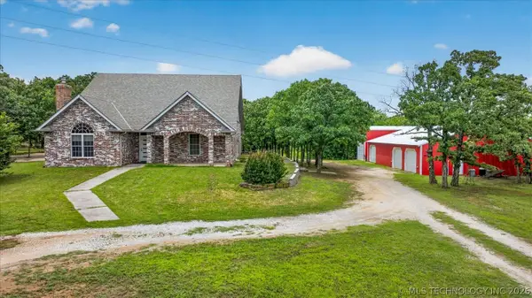 200 Private Road 2705 Road, Bartlesville, OK 74003