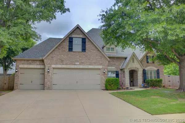 9277 E 119th Place S, Bixby, OK 74008
