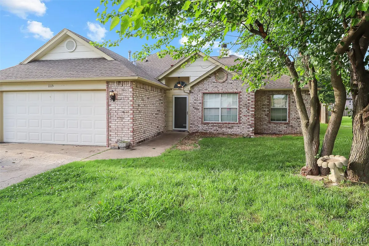 1115 W Beech Street, Skiatook, OK 74070 - #1