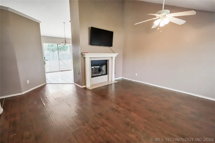 1115 W Beech Street, Skiatook, OK 74070 - #3