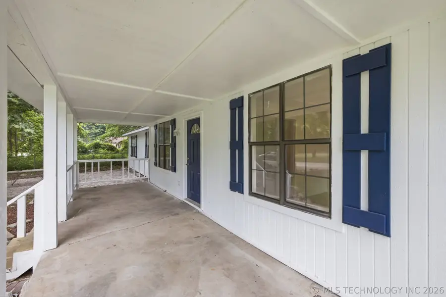105 S Old Main Street, Coweta, OK 74429 - #3