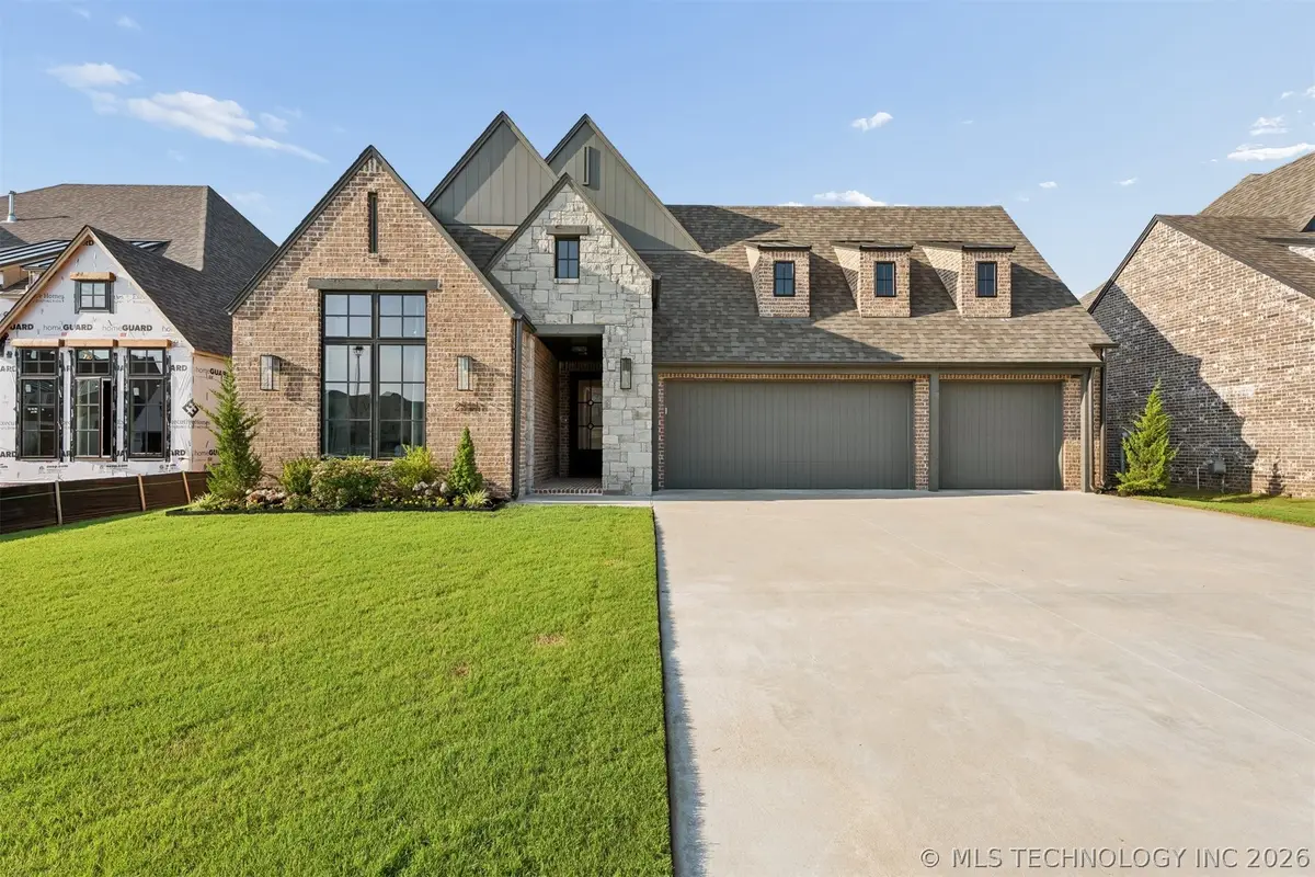 2711 W Van Buren Court, Broken Arrow, OK 74011 - #1