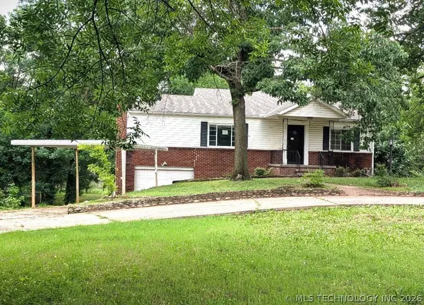 2076 Southview Avenue, Bartlesville, OK 74003