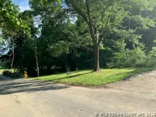 522 N Bristow Avenue, Coweta, OK 74429