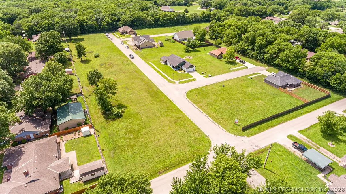 410 W 7th Street, Dewey, OK 74029 - #1