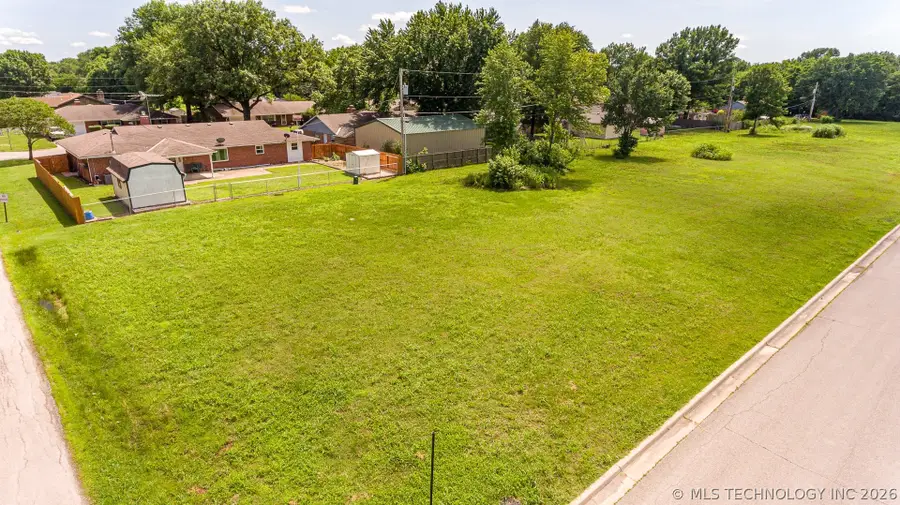 410 W 7th Street, Dewey, OK 74029 - #3