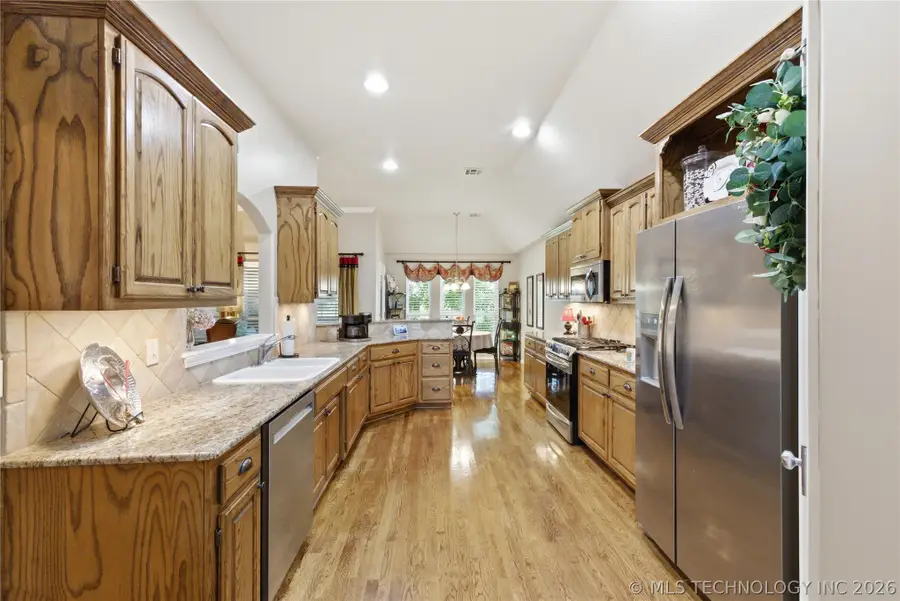 2312 S Kalanchoe Avenue, Broken Arrow, OK 74012 - #3