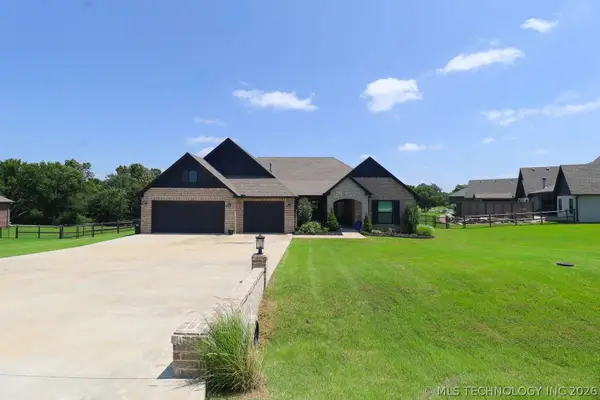 8716 E Detroit Street, Broken Arrow, OK 74014