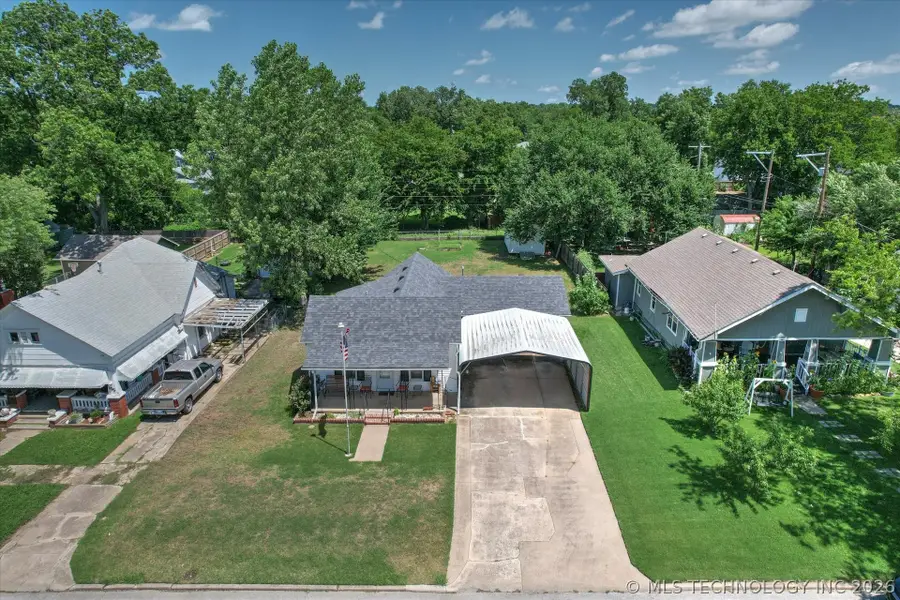 121 W Cleveland Avenue, Sapulpa, OK 74066 - #3
