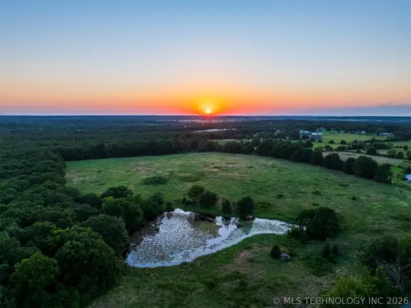 6 S 4240 Road, Chelsea, OK 74016