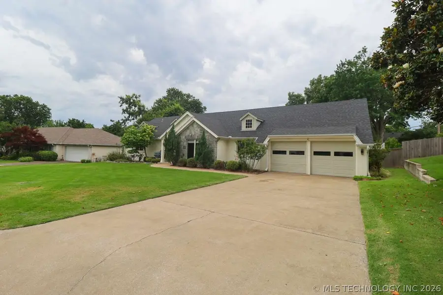 5230 Irvington Place, Tulsa, OK 74135 - #2