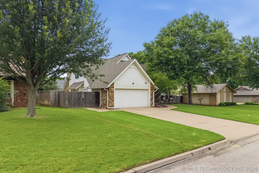 6807 E 78th Court, Tulsa, OK 74133 - #2