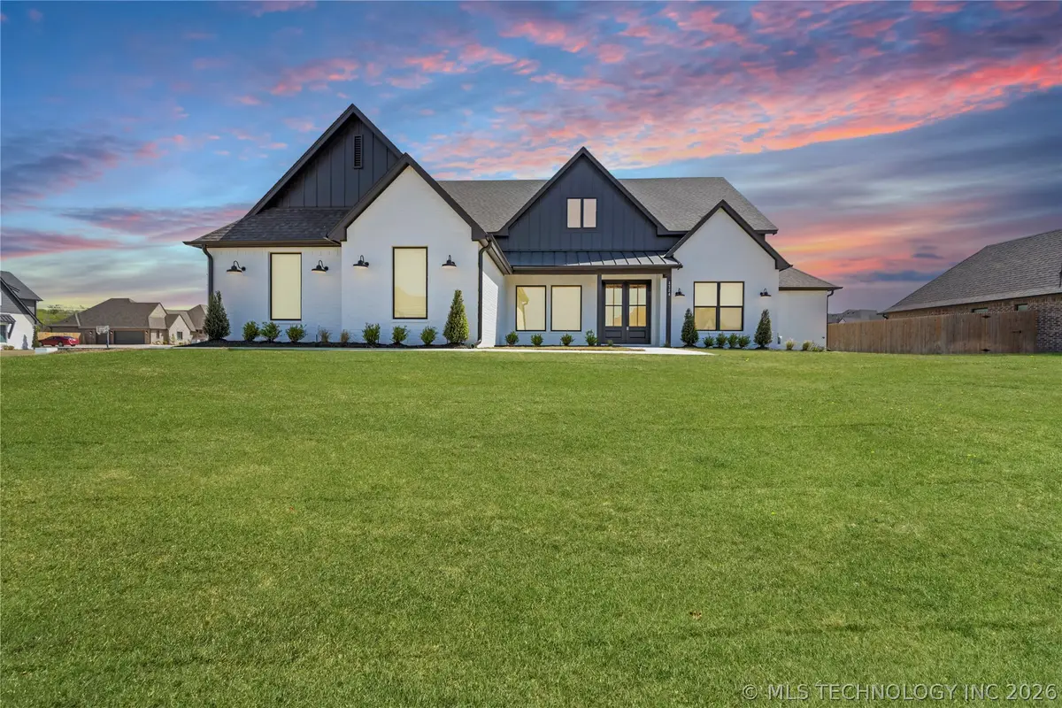 4724 E 177th Place, Bixby, OK 74008 - #1